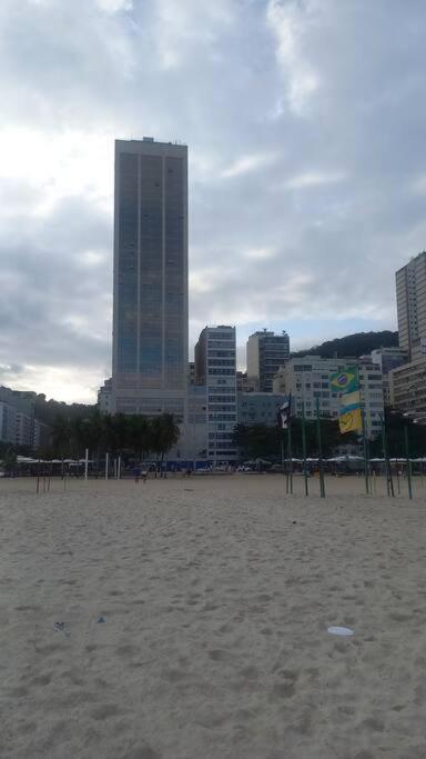 Apartamento Em Copacabana A 100 Metros Da Praia Rio de Janeiro Exteriör bild